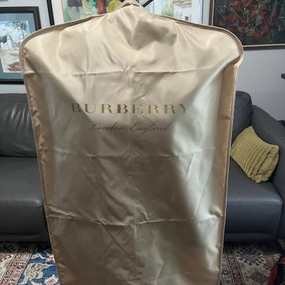 Authentic Burberry Merton Duffle Coat - Picture 6 of 6